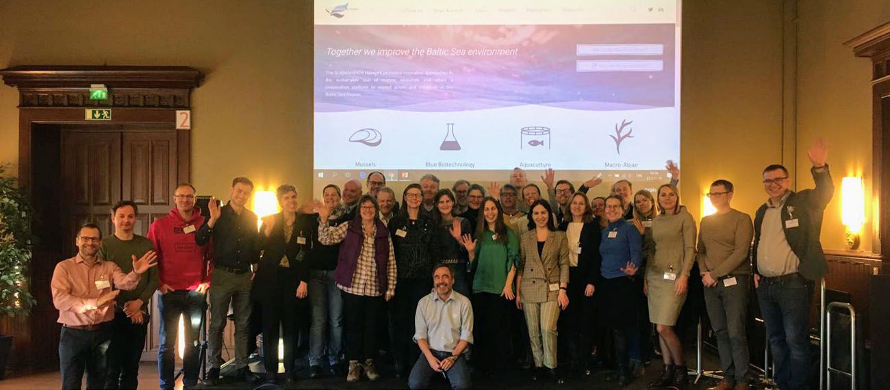 group pic with 35 people